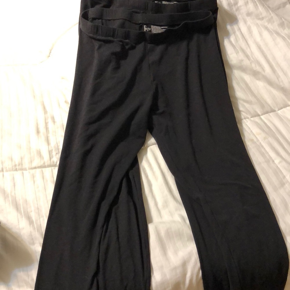 Black soft leggings